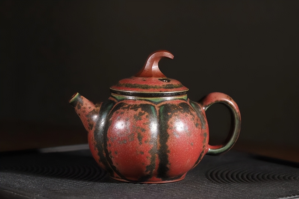 “垕”继有人——茶钧大师李自伟：一壶一世界 方寸显匠心