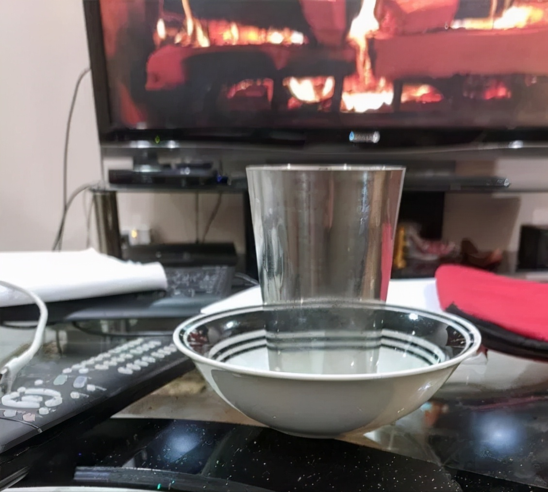 **十大视觉错觉图片：挑战你的认知极限，看看你的眼睛有多容易被骗**