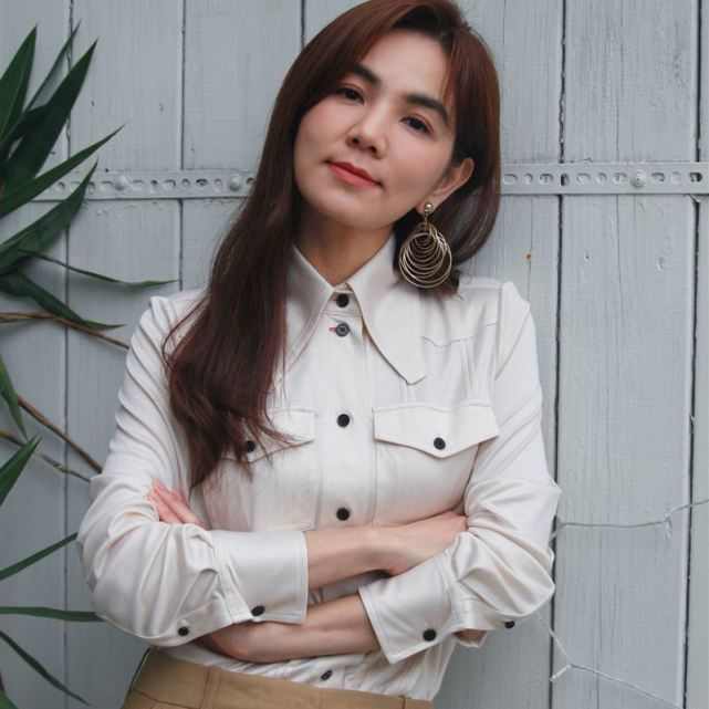 Selina认爱后首露面，自曝甜蜜恋爱细节，男友告白时叫她“姐姐”