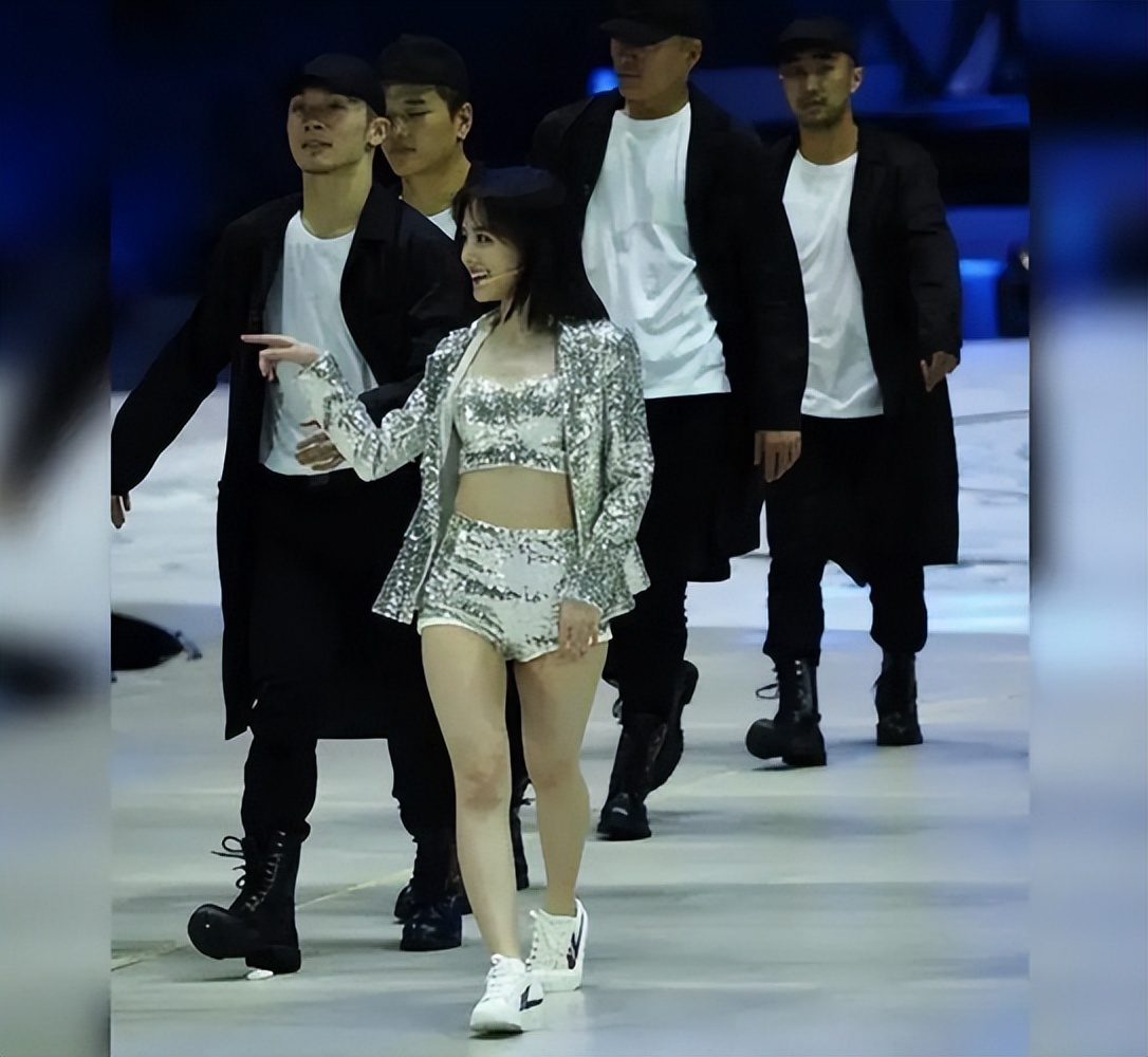 网友“越黑越红”的6位女星，个个因祸得福，你说气人不气人