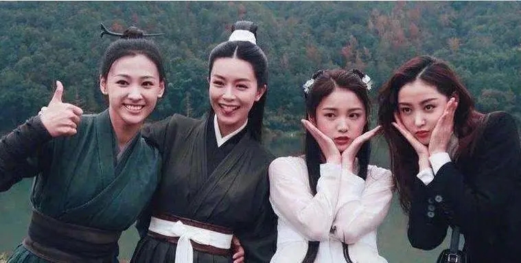 定档1月31日，网友直呼毁经典？《雪中悍刀行》真正的对手来了