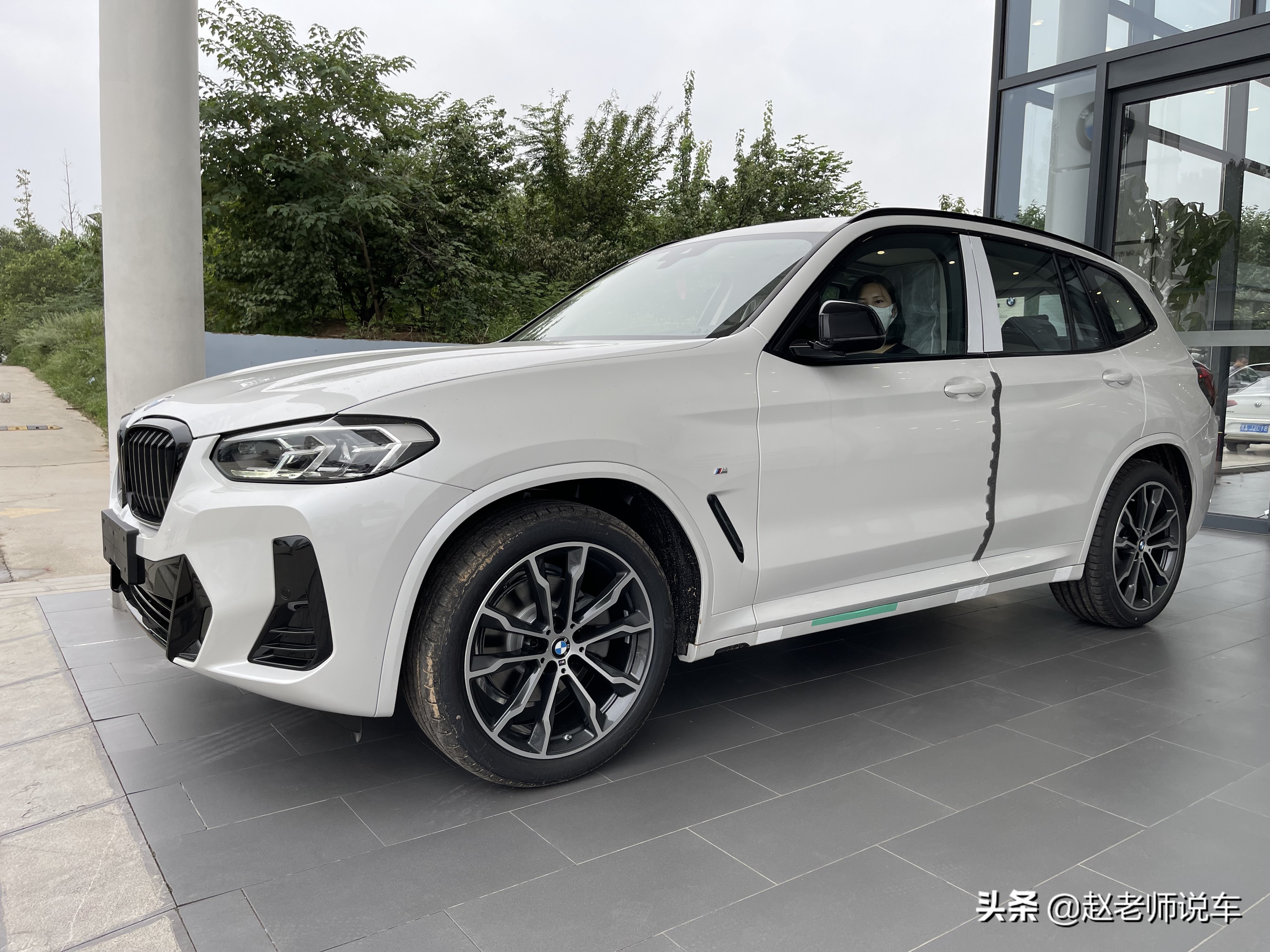 相同價格你還在糾結買SUV還是買轎車嗎？他們都有什么特點