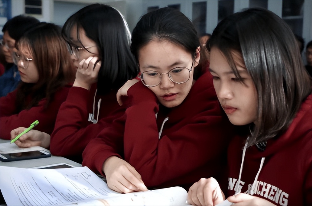 未来15年适合女生的专业，有“钱途”有前景，考生家长可提前了解