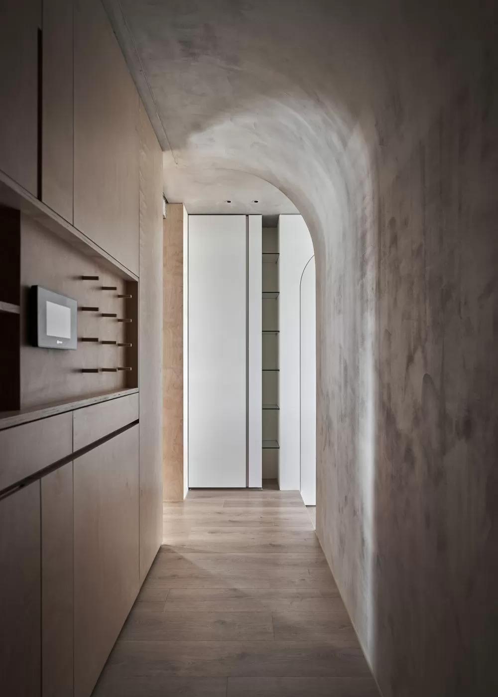 收纳不够吗？善用走道空间，让玄关一平抵三平