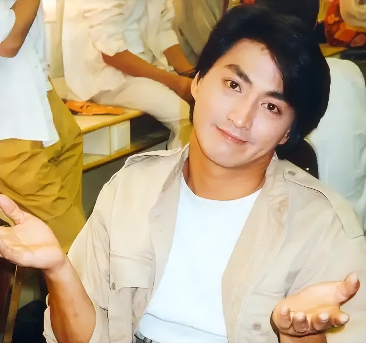 拥有“铜铃大眼”的10位男星，个个都是金刚眼，像开了大眼特效