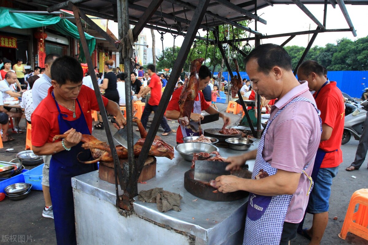 狗肉配酒，神仙不走，玉林配卖酒，佛祖心中有