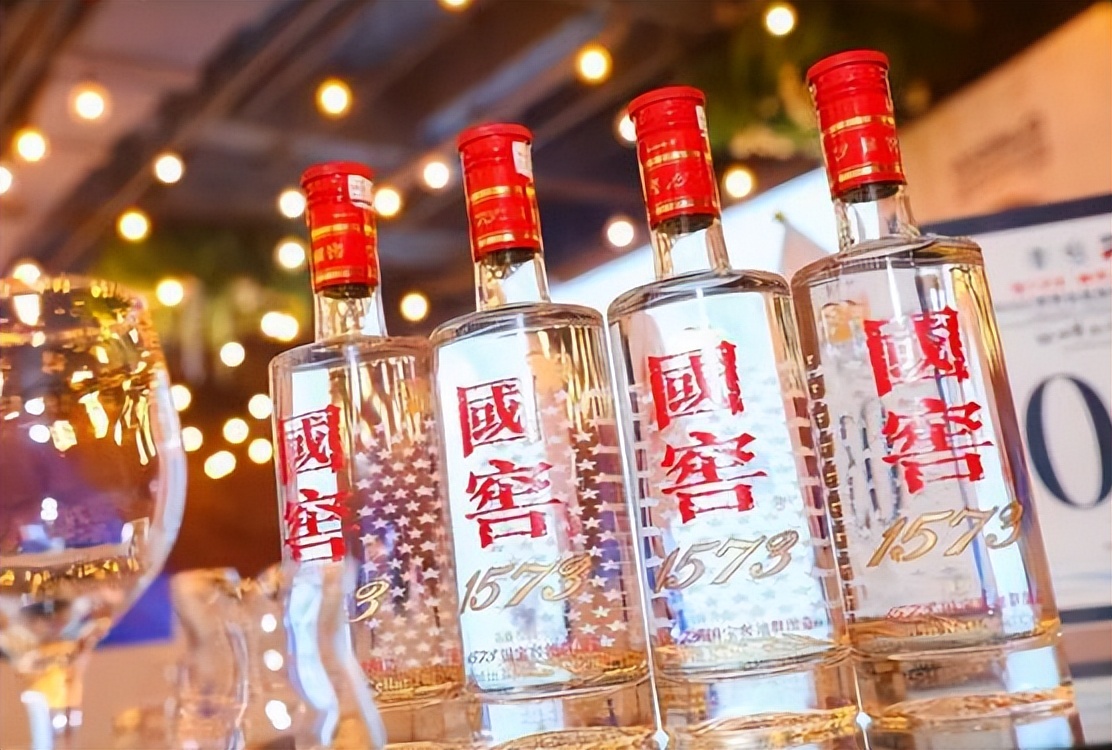 在四川当地,正式酒宴上,千元的国窖1573感觉拿不出手,真的吗