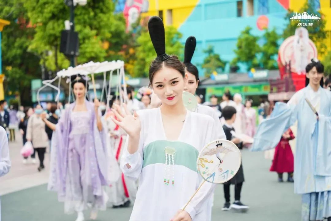 “五一”假期丨华侨城与271万游客共奏欢乐乐章
