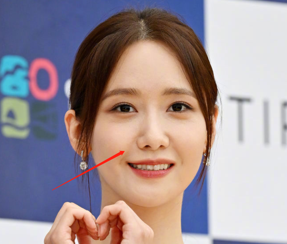 韩国青龙大赏明星生图！没了滤镜颜值集体掉线，金高银发际线堪忧