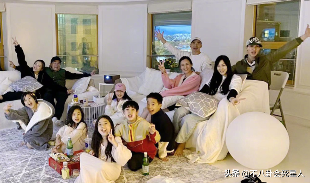 《爸哪5》明星：杜江疑似塌房，吴尊人设崩塌，两对夫妻恩爱至今