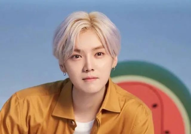 被抵制成这样，还不退圈？