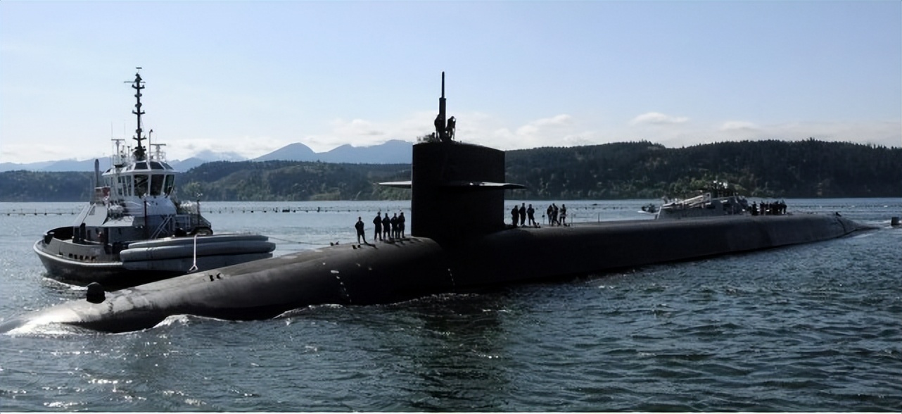 560英尺长的"路易斯安那"号于1997年服役,自2005年起就以华盛顿州为