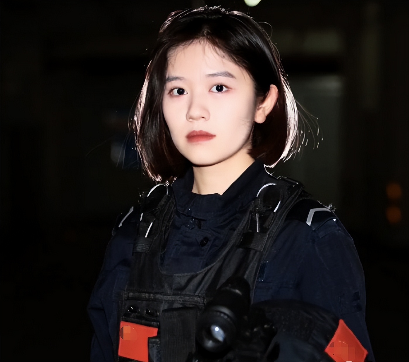 没想到,她不仅在公安大学就读,还是这所学校校花级别的学生