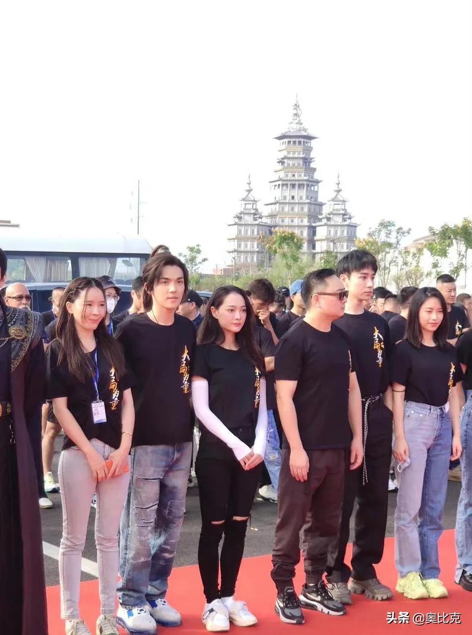 明明扮相普通，却各个扮演绝世美男，这七个男星凭什么？