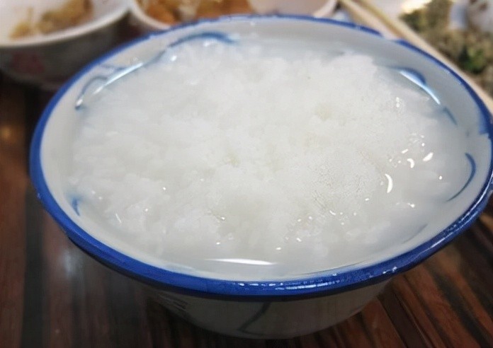 5种食物是“升糖王”：糖友管不住嘴，打再多胰岛素也没用