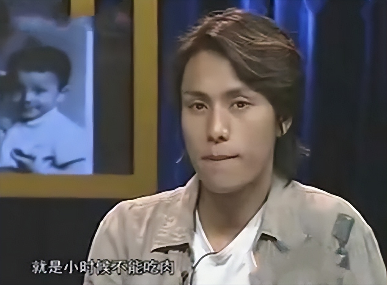 演员陈坤：亲情爱情都有泪，46岁仍未婚，将儿子当成全部