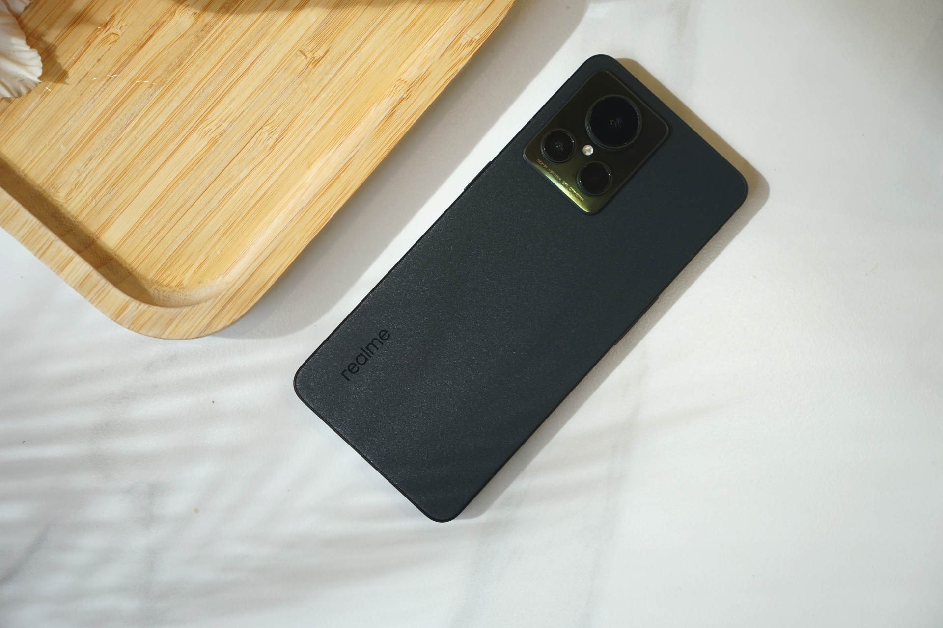 真我GT2大师探索版上手体验，性能质感双向在线