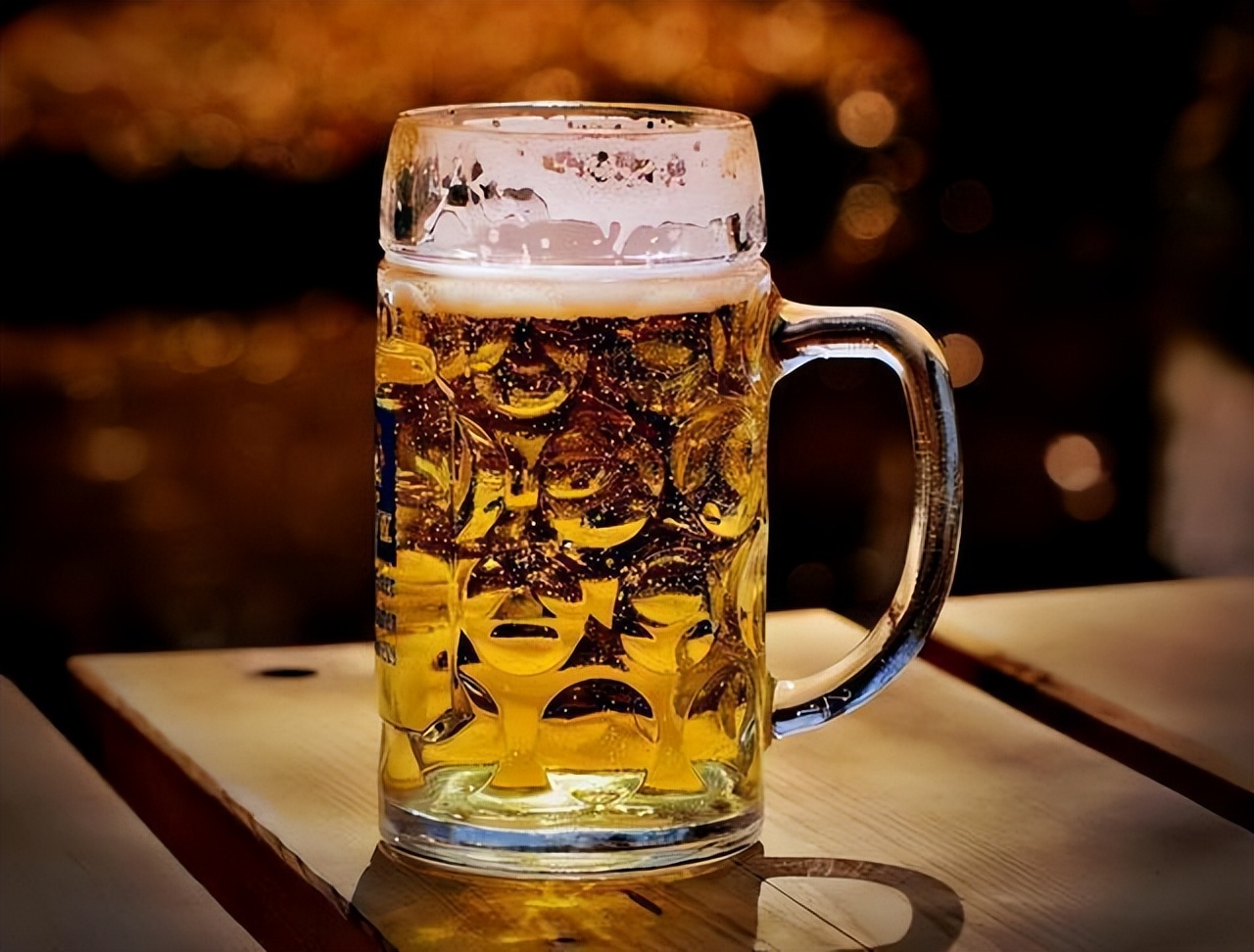 每晚喝一瓶啤酒，身體會有哪些影響？ 關於喝酒必須要知道的5件事
