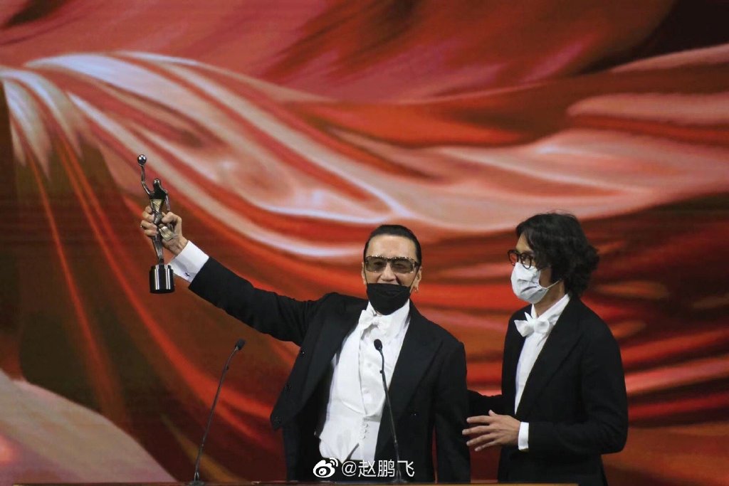金像奖揭晓：85岁谢贤成最年长影帝，33岁内地女星刘雅瑟封后