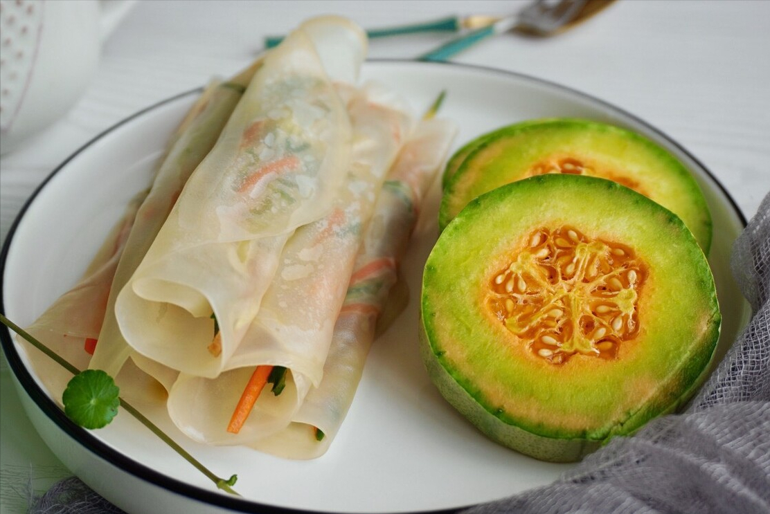 春饼，冷水和面还是开水烫面？教你详细做法，柔软劲道，饼薄如纸