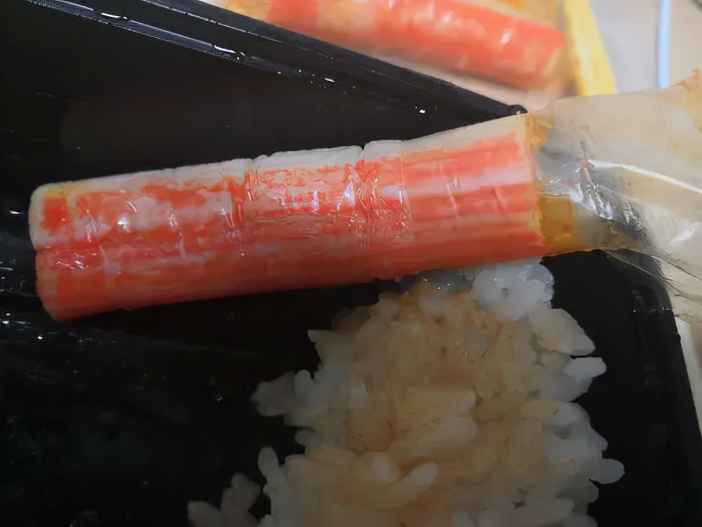 蟹棒外面的塑料能煮吗，蟹棒里的肉究竟是不是螃蟹肉？