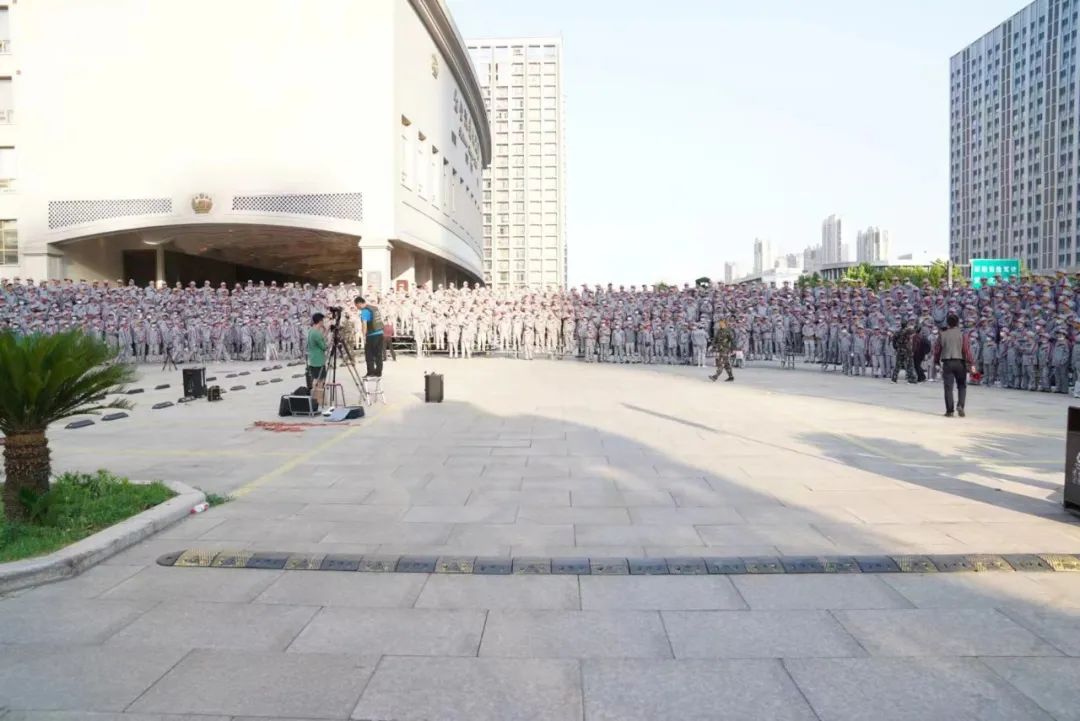 匠心永恒 | 山水裝飾集團第十六屆勞動工人表彰大會圓滿召開