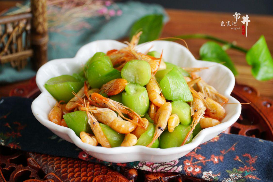明日小暑，记得多吃“1白2黑3绿”，少吃2样，做对“夏补”好入伏