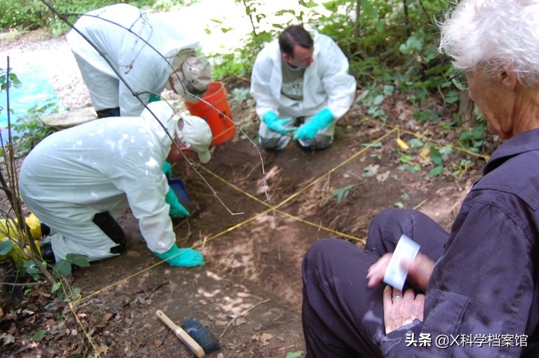 尸体农场(揭秘世界上首个尸体农场！1800具尸体死后依旧在此工作)