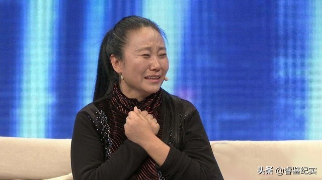 十大感动人物李利娟，卖掉别墅收养孤儿，背地里却靠孤儿敲诈敛财