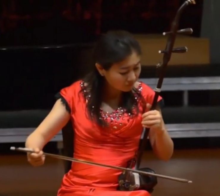 中老年人自学二胡常见的半途而废和进步缓慢这两个问题该怎样解决