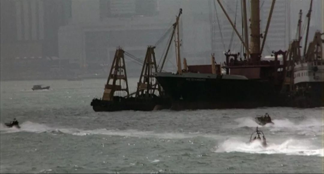 扎着两条小辫的亚洲女首富龚如心，丈夫被绑失踪后，性情大变