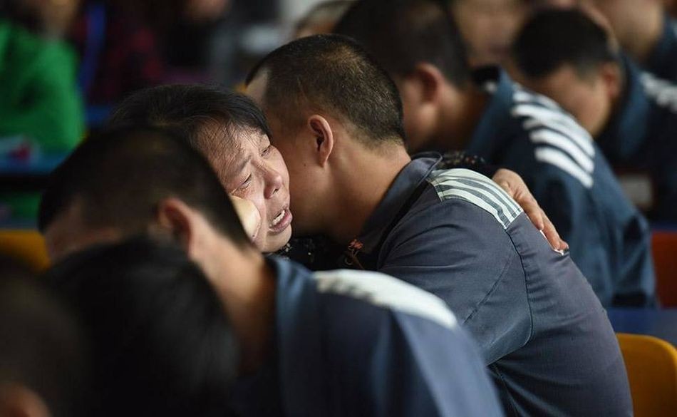 被判"无期徒刑"的犯人,每天在监狱里做什么?生活有啥盼头?