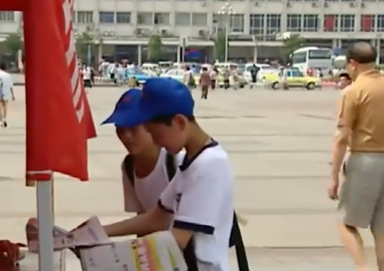 农村娃高占喜：赢了“富人游戏”，理科第一考上国防生走出大山