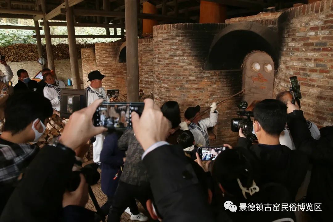 点火&开窑 古窑以非遗陶瓷文化系列活动喜迎2022年