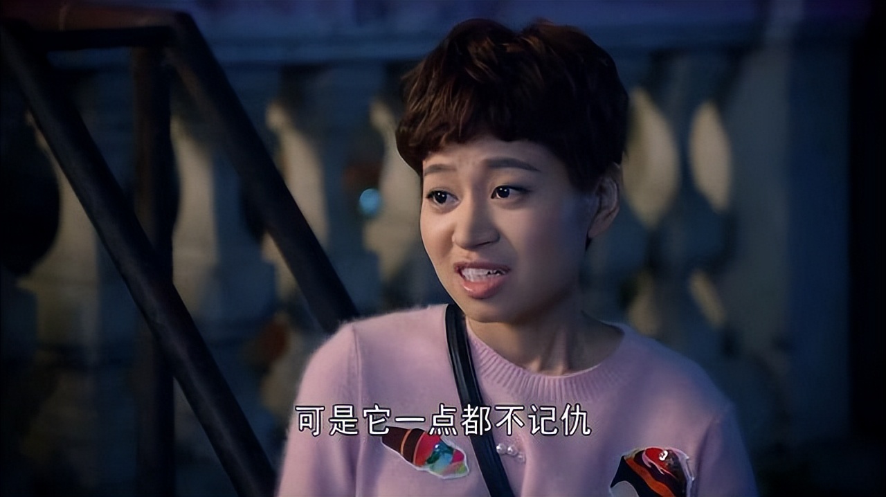 一人拖垮全剧，这8位颜值演技都没有的女星，“关系户”写在脸上