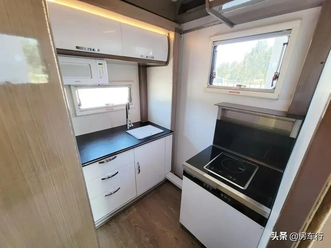 高端代名詞?這十三款進口依維柯房車各有千秋,你更喜歡哪一款呢