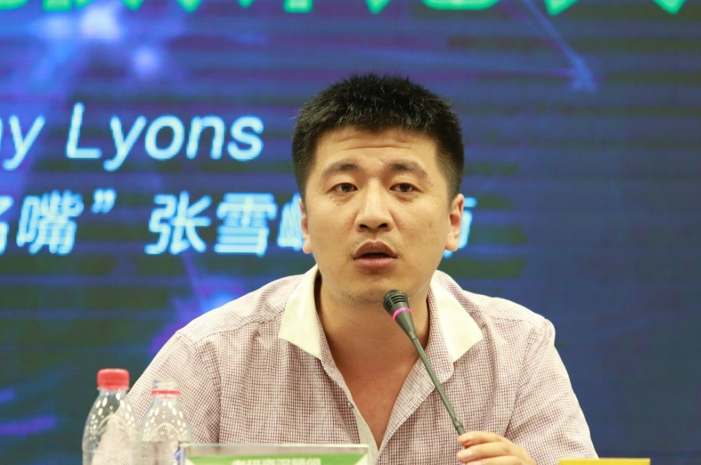 考研专家张雪峰老师在一档谈话类节目中曾经说过,现在用人的单位都很