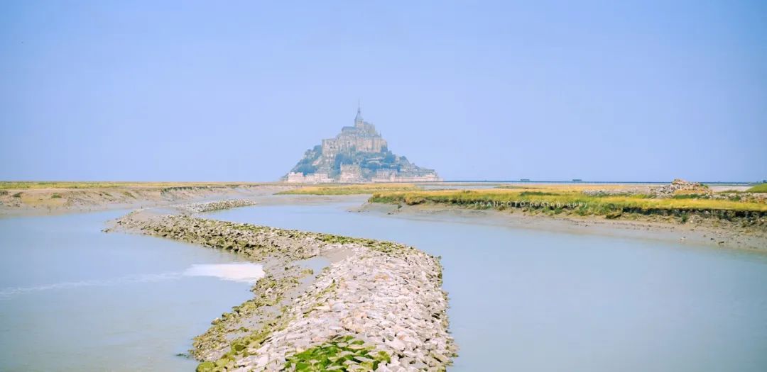 抱歉蹭热，看到周杰伦新专辑封面，回忆在圣米歇尔山的旅拍照片