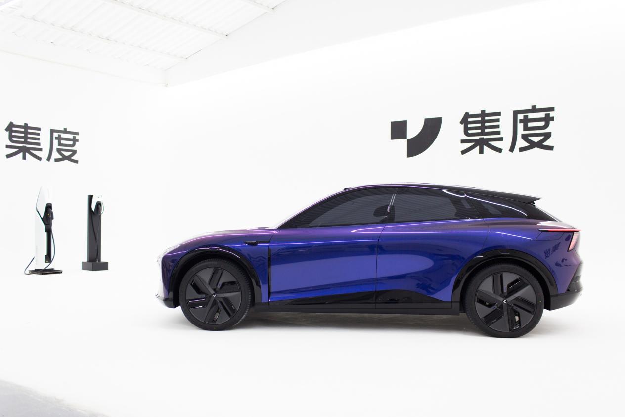 百度旗下第一款车来了！静态体验集度ROBO-01概念车