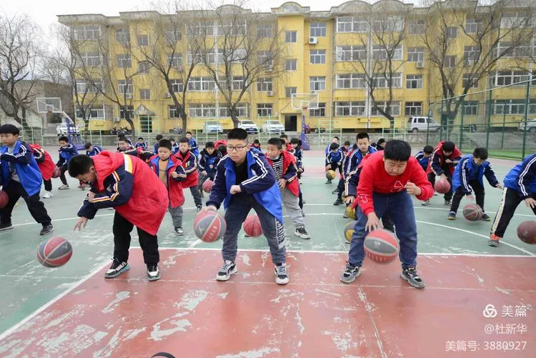 盐湖区解州学校小学部举行丰富多彩的社团活动