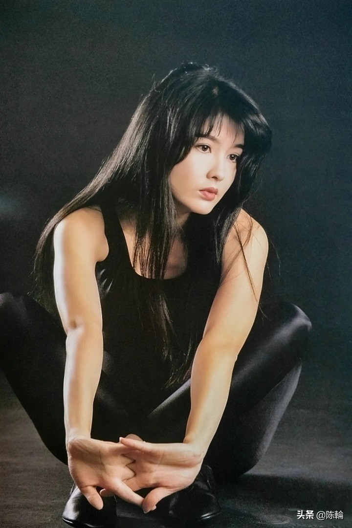 一代玉女掌门周慧敏高清大图：天然美女，清纯可人，性感尤物