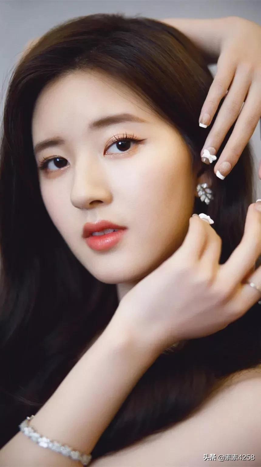 中国内地演员赵露思