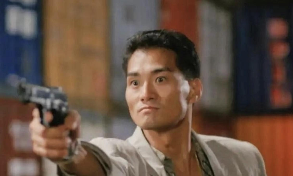 TVB御用恶人一日三餐只用10元引热议，与儿子过生日被嘲太寒酸