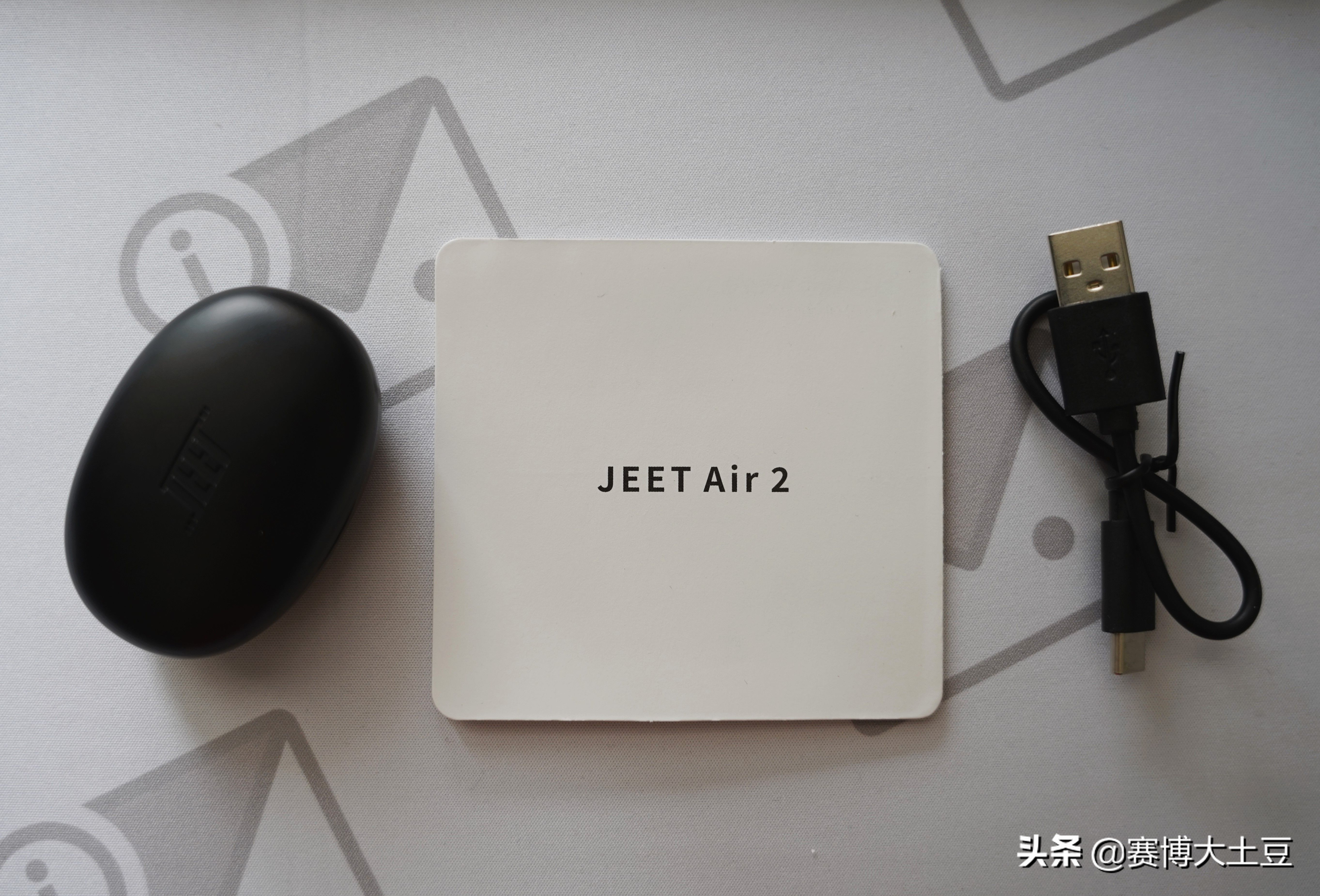 JEET Air2真无线蓝牙耳机体验：轻巧无感的实力派