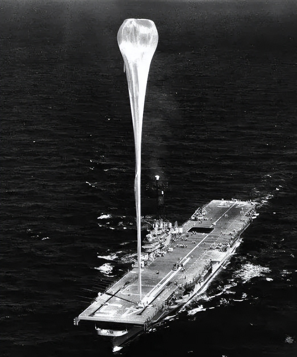 1974年，一只直径15米的间谍气球飘到河北，总理下令：务必击落