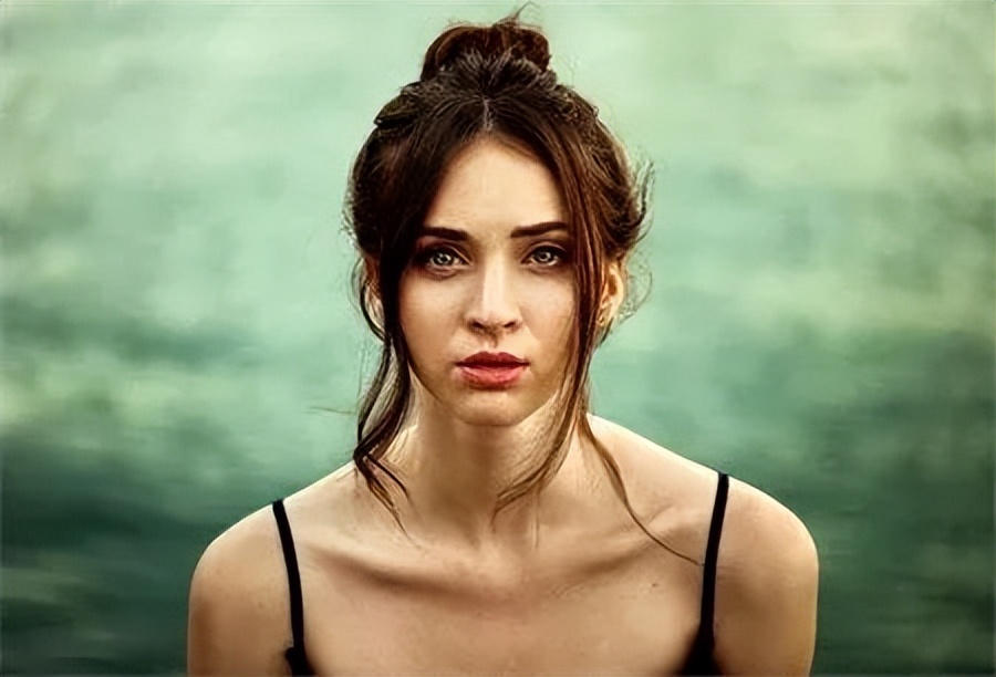 「人像摄影」乌克兰摄影师拍得优雅美女作品欣赏