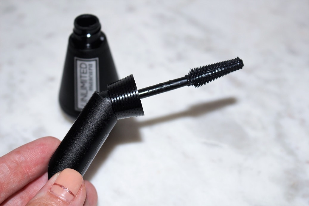 盘点2020年令人欲罢不能的高科技彩妆！你喜欢哪一款？