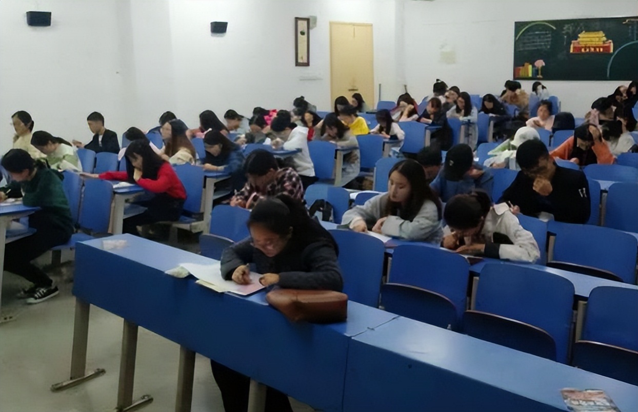 博士、硕士、本科论文有什么区别？学生3句话简单总结，懂得都懂