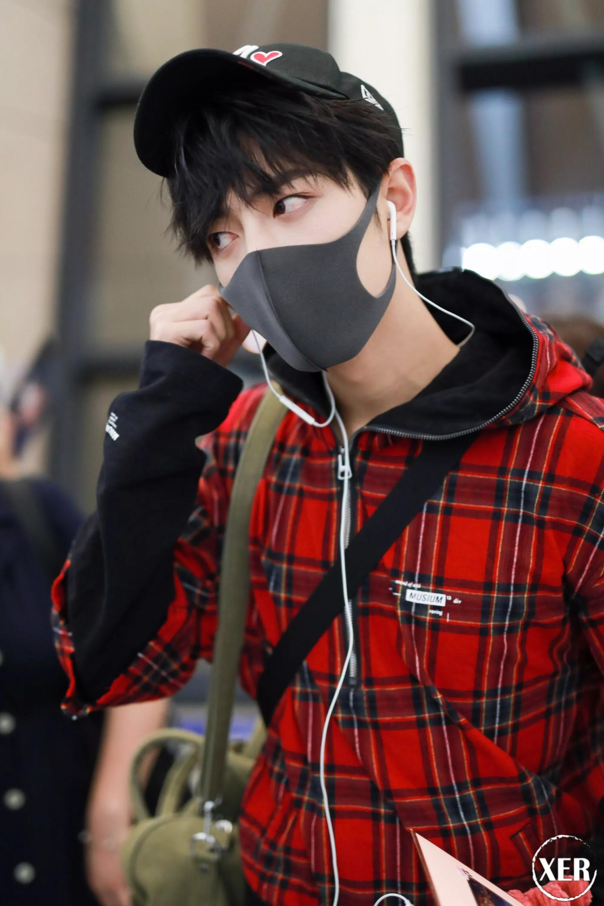 考古肖战:2018年9月—12月机场时间线汇总,今天请叫我收图狂魔