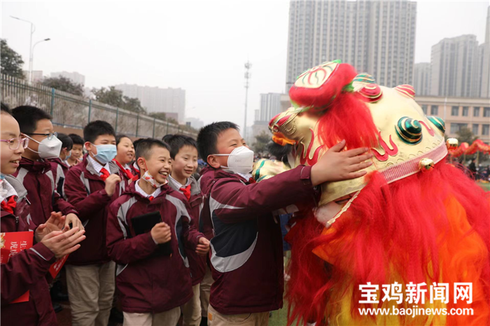 你好，春天！宝鸡中小学生迎来开学季